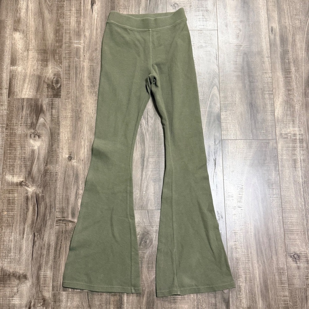 OFFLINE by Aerie Ribbed Flare Leggings Olive‎ Green High Rise Short Small